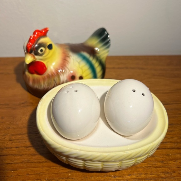 Hen on nest with salt and pepper shakers Vintage Japan Read - Picture 5 of 11